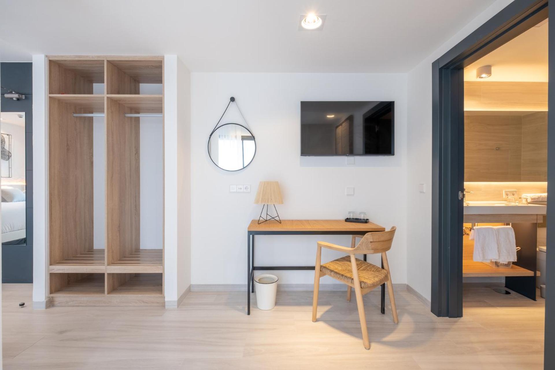 Cetina Puerto Hotel 3*